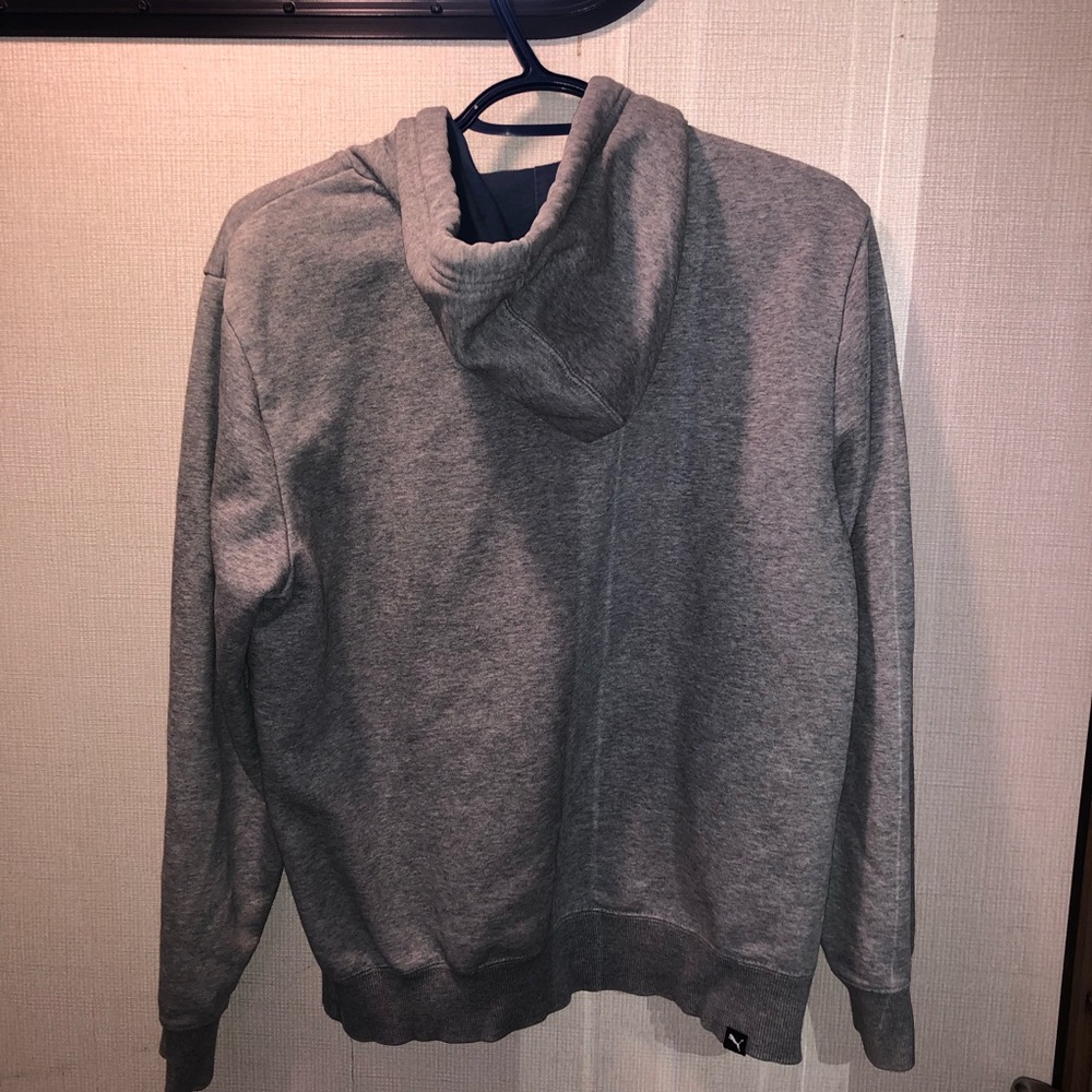Puma Size S Sweater